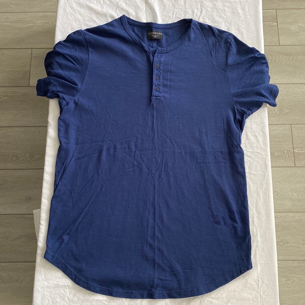 Goodlife Short Sleeved Henley XL Blue